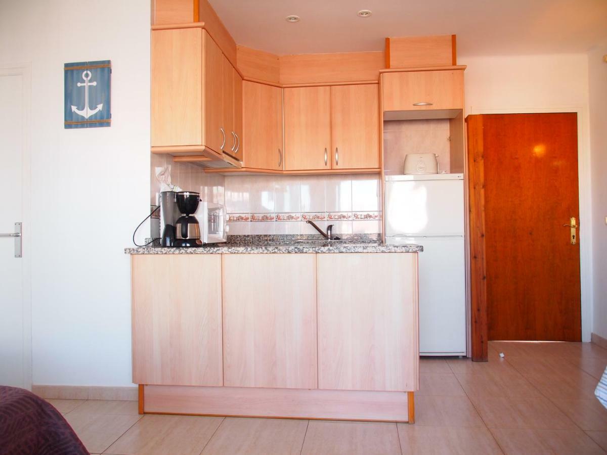 Miramar 32C Roses Exterior foto